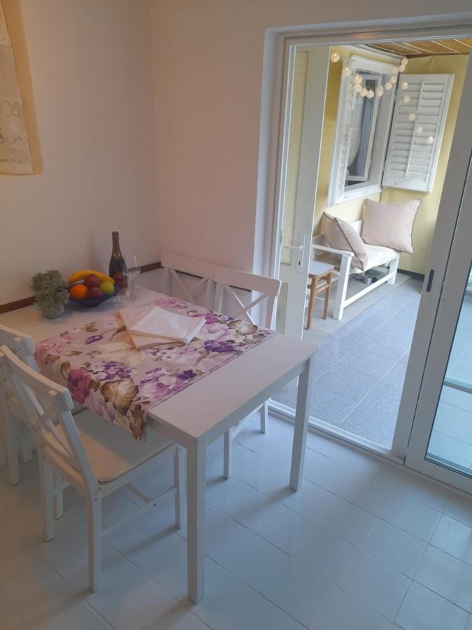 Rab-Centar Hotell Rab Town Eksteriør bilde