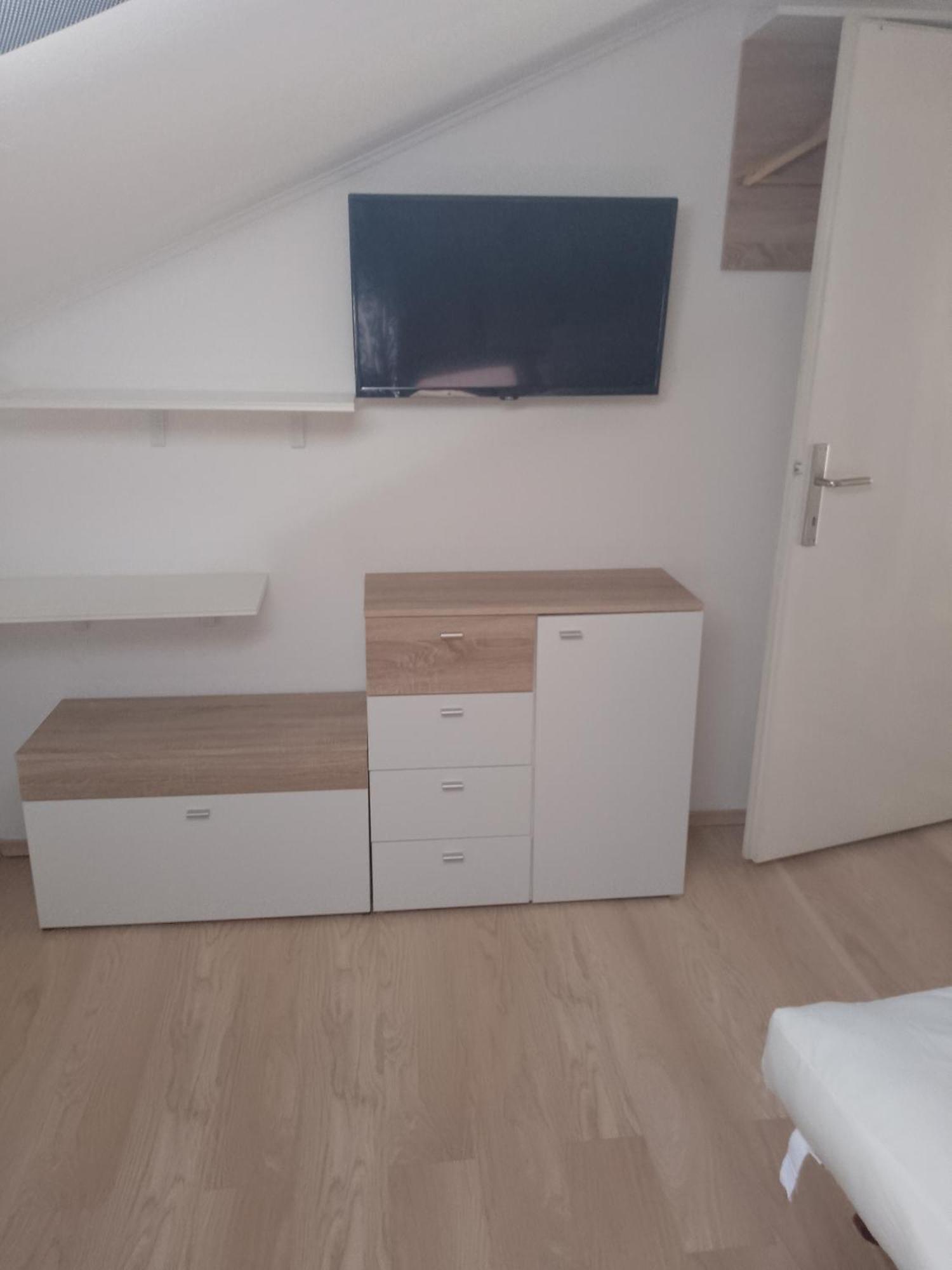 Rab-Centar Hotell Rab Town Eksteriør bilde